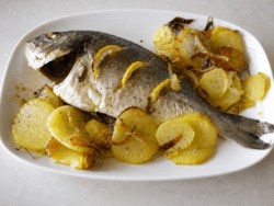 Dorada al Horno con patatas panaderas