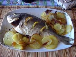 Dorada al Horno con patatas panaderas